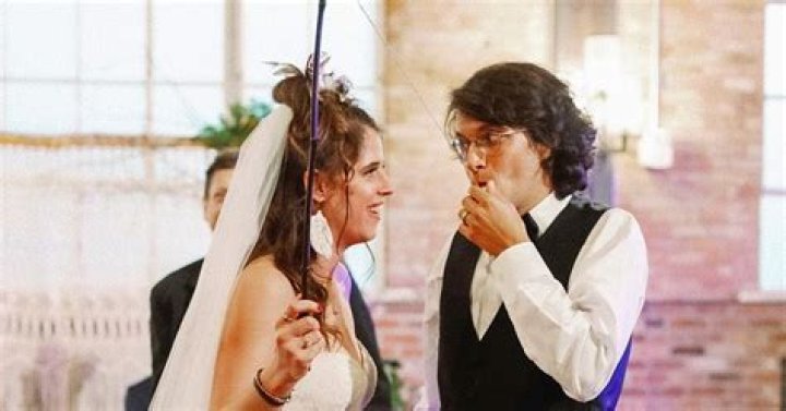 Are Bennett and Amelia still together? – Celebrity.fm – #1 Official Stars, Business & People Network, Wiki, Success story, Biography & Quotes