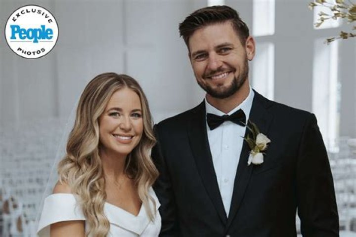 Did Jenna Marbles marry?
