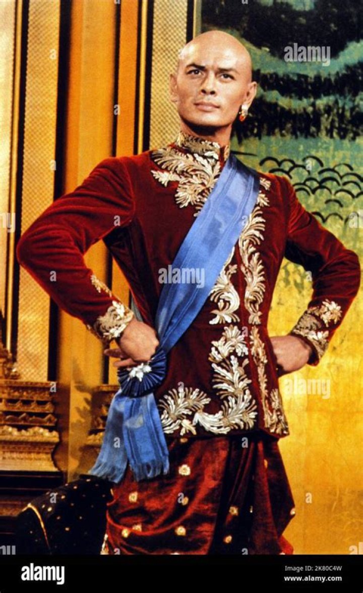 Did Yul Brynner do his own singing in The King and I?