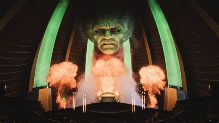 Do they ever show Wizard Kelly’s face? – Celebrity.fm – #1 Official Stars, Business & People Network, Wiki, Success story, Biography & Quotes