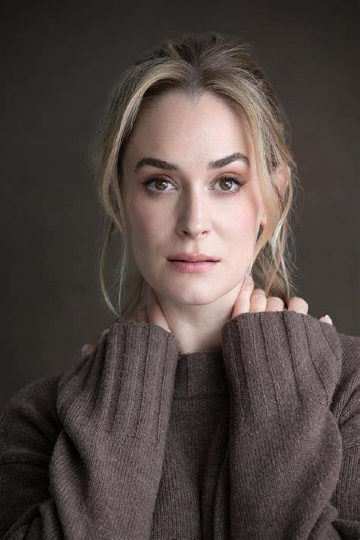 Does Brittany Bristow skate?