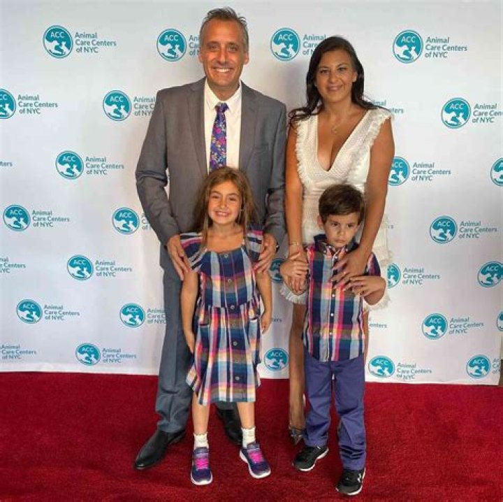 Does Joe Gatto have siblings?