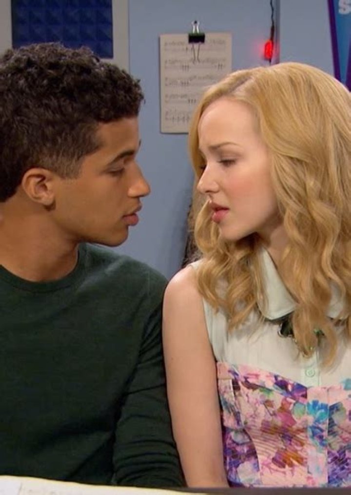 Does Parker get a girlfriend in Liv and Maddie?