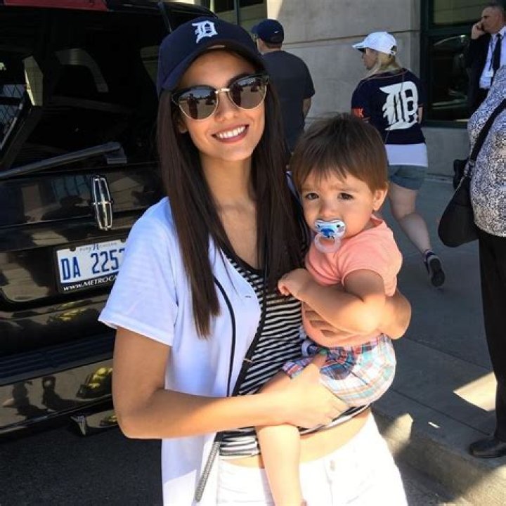 Does Victoria Justice have a husband?