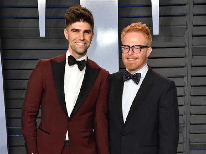 How did Jesse Tyler Ferguson meet Justin Mikita?