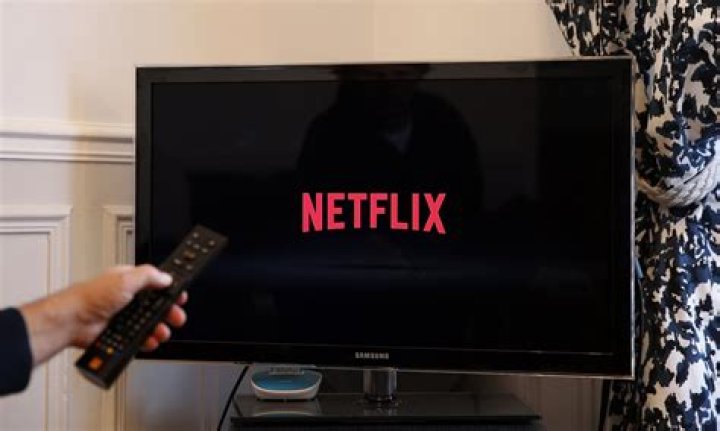 如何在我的电视上找到 Netflix 的分辨率？