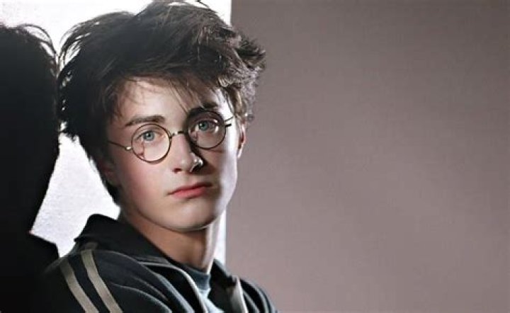 How much did Daniel Radcliffe make from Harry Potter movies?