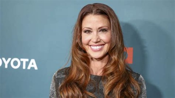 How much does Shannon Bream make a year?