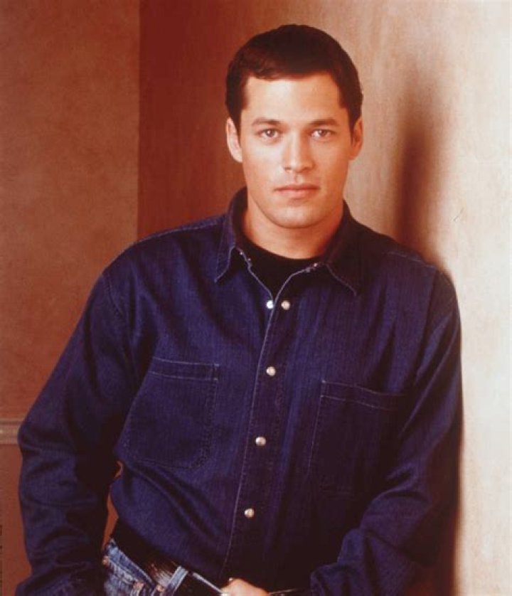 How much is Max Gail worth? – Celebrity.fm – #1 Official Stars, Business & People Network, Wiki, Success story, Biography & Quotes