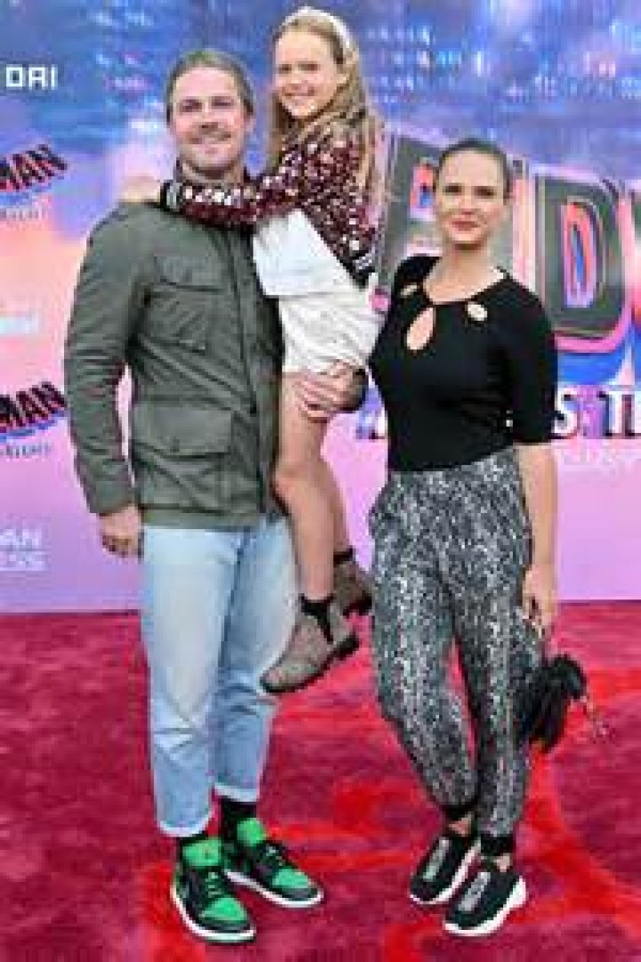 How rich is Stephen Amell? – Celebrity.fm – #1 Official Stars, Business & People Network, Wiki, Success story, Biography & Quotes