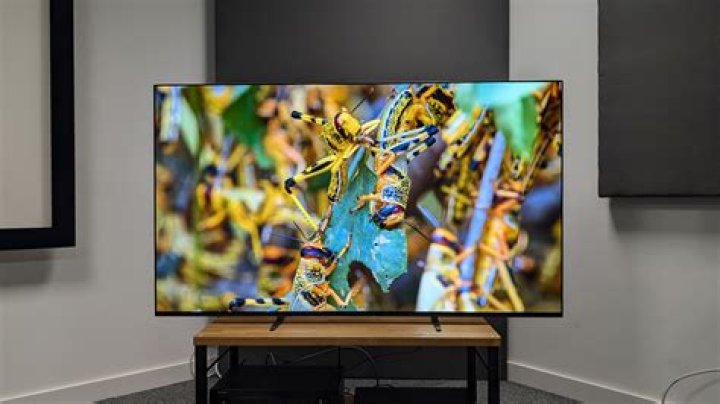 Is LG or Sony a better TV?