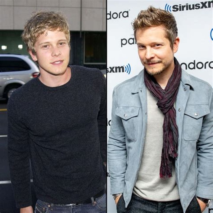 Is Matt czuchry on Instagram?