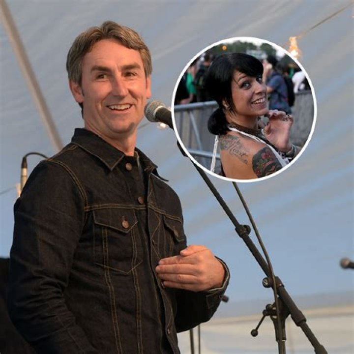 Is Mike Wolfe from American Pickers still married?