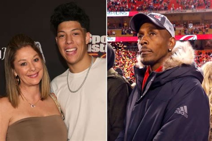 Is one of Patrick Mahomes parents black?