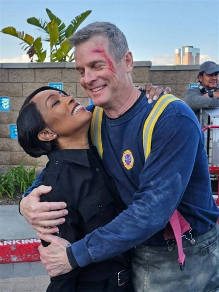 Is Peter Krause related to Brian Krause?