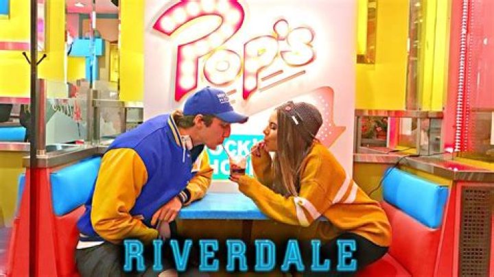 ¿Es Riverdale aparece real? – Celebrity.fm