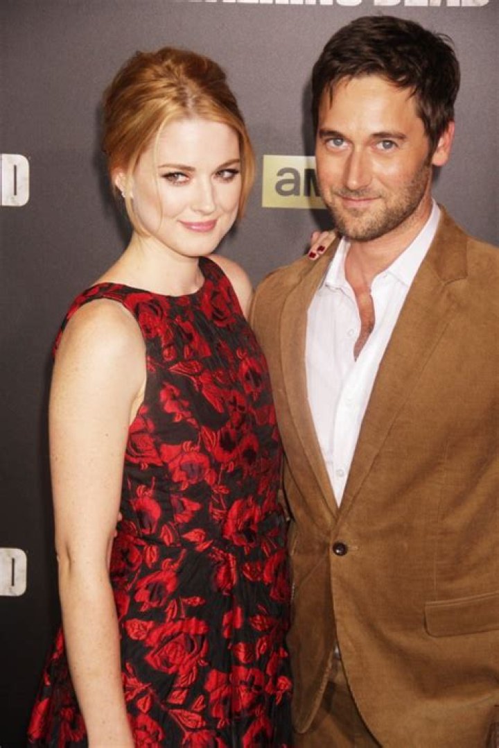 ¿Ryan eggold está casado?