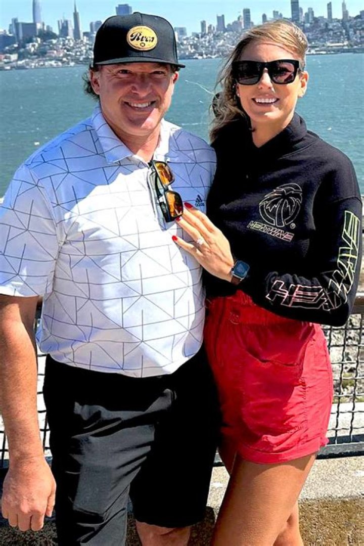 Is Tony Stewart dating Leah Pruett? – Celebrity.fm – #1 Official Stars, Business & People Network, Wiki, Success story, Biography & Quotes