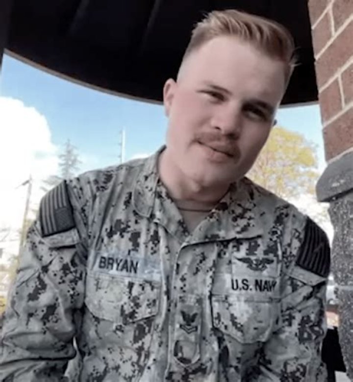 Is Zach Bryan in the military? – Celebrity.fm – #1 Official Stars, Business & People Network, Wiki, Success story, Biography & Quotes