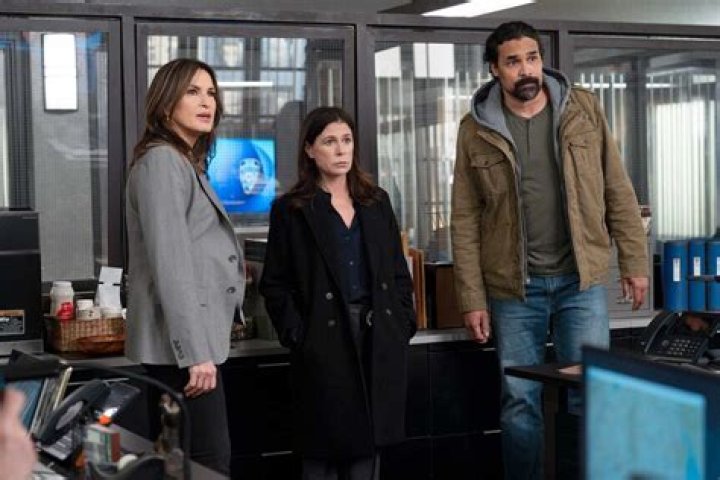 What episode of Law and Order SVU does Yates escape?