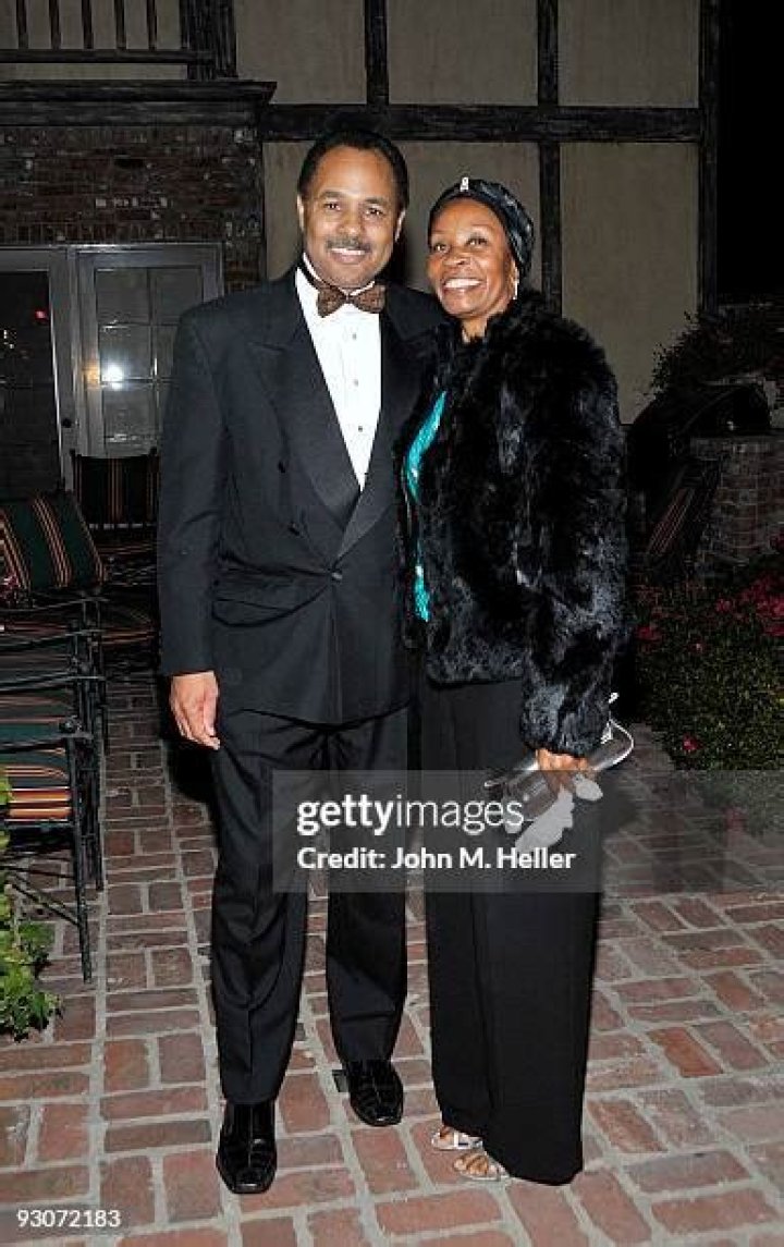 What happened to Larry Carroll news anchor? – Celebrity.fm – #1 Official Stars, Business & People Network, Wiki, Success story, Biography & Quotes