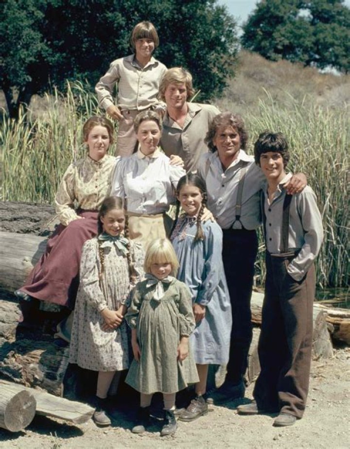 What happened to the Ingalls family in Season 9?
