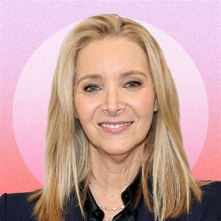 What is Lisa Kudrow worth? – Celebrity.fm – #1 Official Stars, Business & People Network, Wiki, Success story, Biography & Quotes