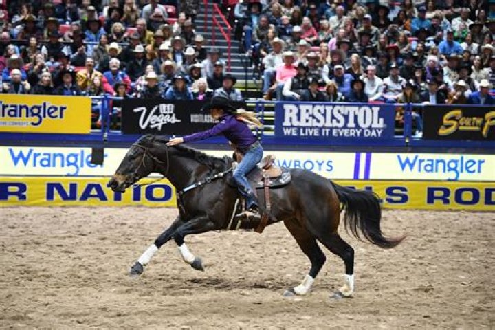 What is Tamera Mowry’s net worth?