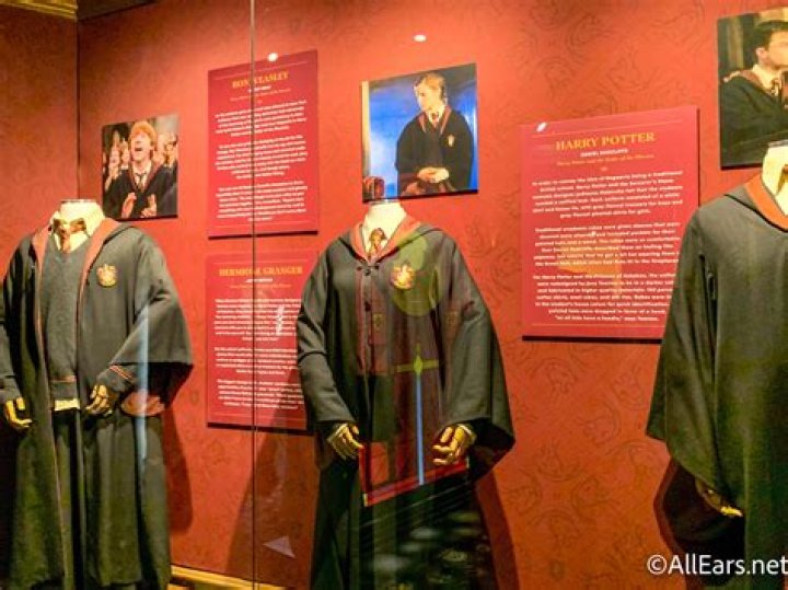 Where did Harry Potter get his dress robes? – Celebrity.fm – #1 Official Stars, Business & People Network, Wiki, Success story, Biography & Quotes