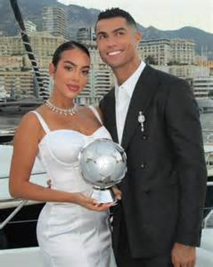 ¿Quién es la primera esposa de Ronaldo? – Celebrity.fm