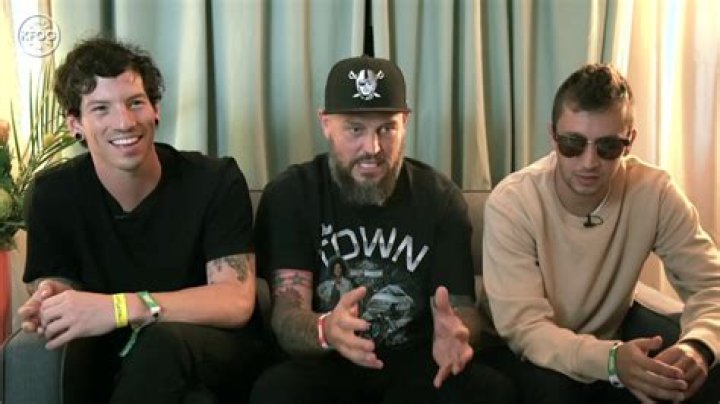 Why did 21 pilots break up? – Celebrity.fm – #1 Official Stars, Business & People Network, Wiki, Success story, Biography & Quotes