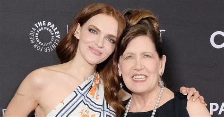 Why does Aunt Lydia like Janine? – Celebrity.fm – #1 Official Stars, Business & People Network, Wiki, Success story, Biography & Quotes